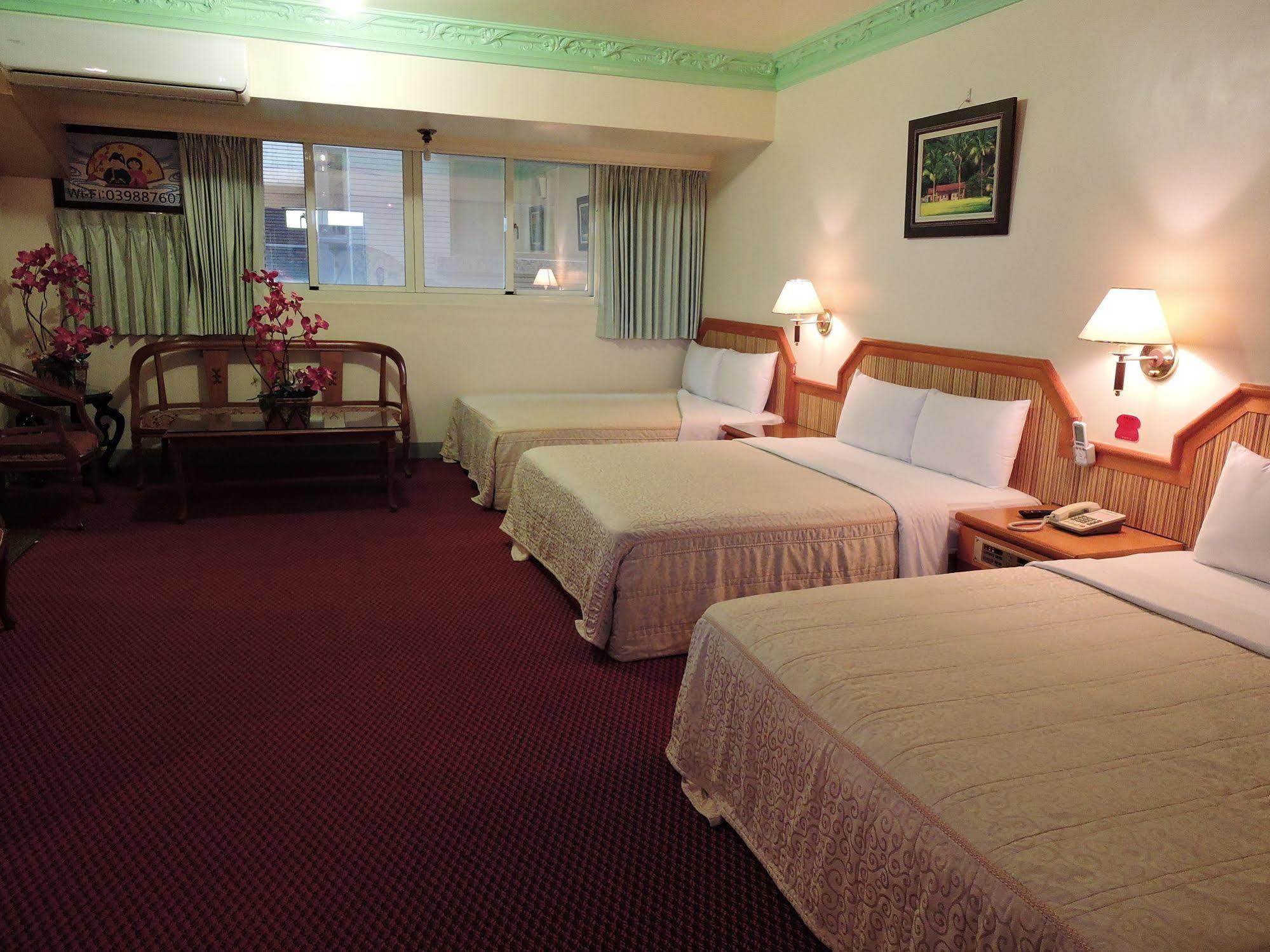 Longchi Hot-Spring Hotel Jiaoxi Zewnętrze zdjęcie